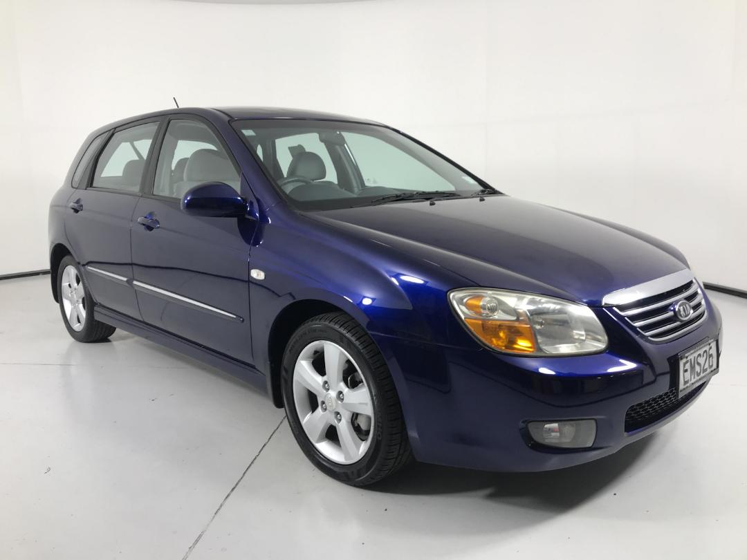 Kia cerato 2008 года