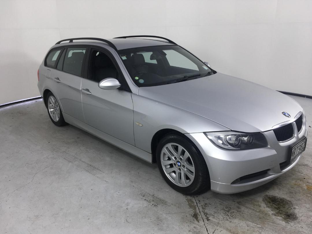 Bmw 320i 2008 года