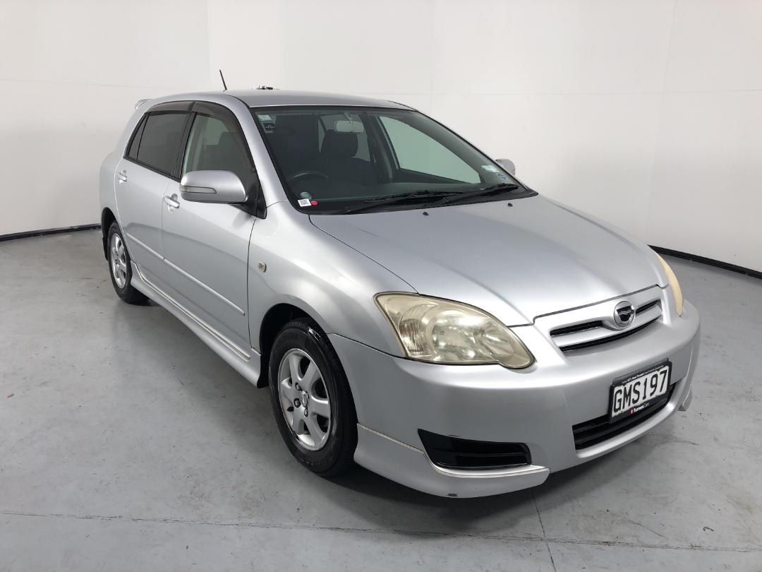 Toyota corolla runx 2005