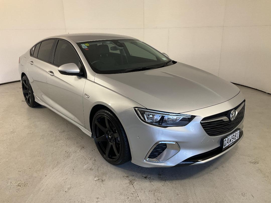 Used Holden Commodore RS 2018 Te Rapa Road at Turners Cars