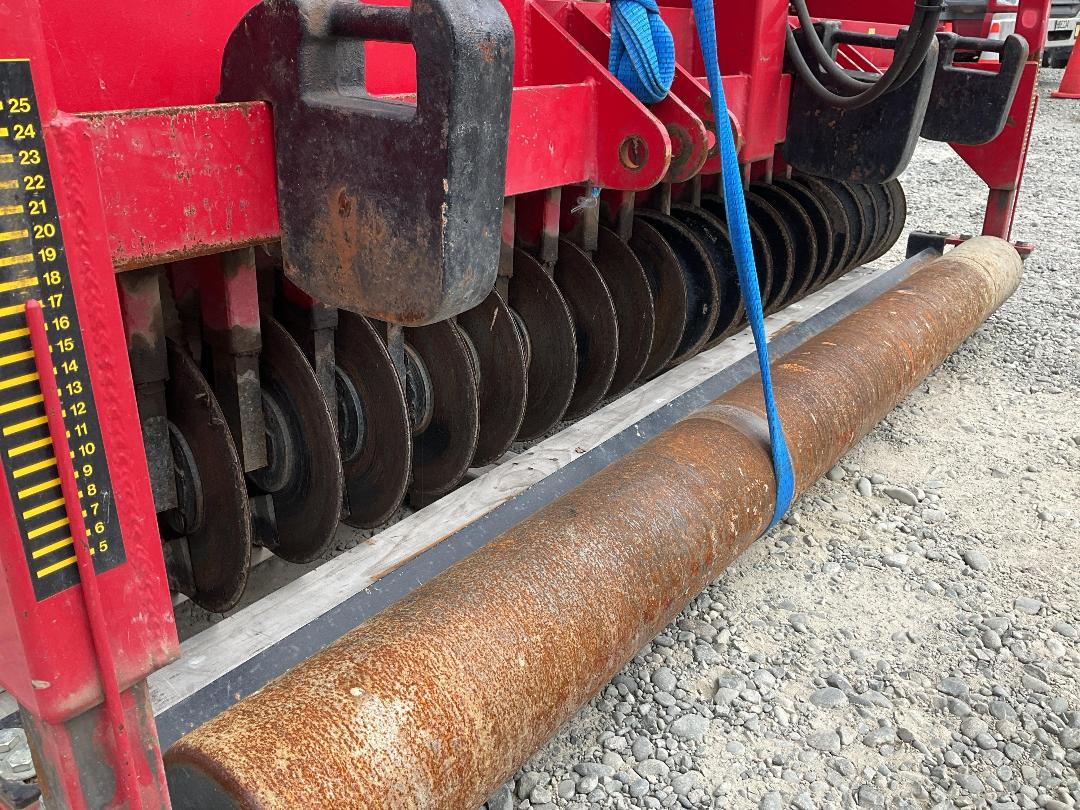 Photo '11' of BLEC Disc Seeder DS2200 Seeder