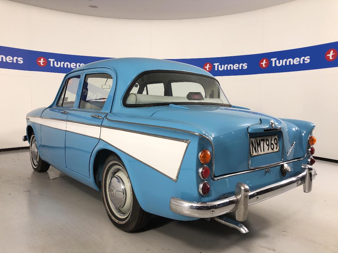 Photo '5' of Singer Gazelle