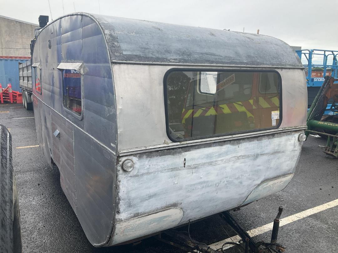 Photo '2' of Custombuilt Windsor Caravan - Single