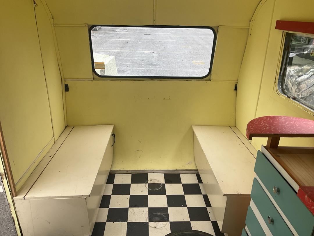 Photo '8' of Custombuilt Windsor Caravan - Single