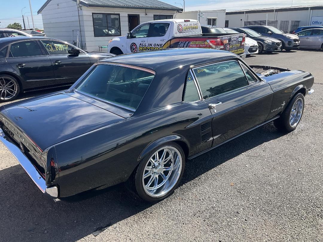 Photo '6' of Ford Mustang Photo '6' of Ford Mustang