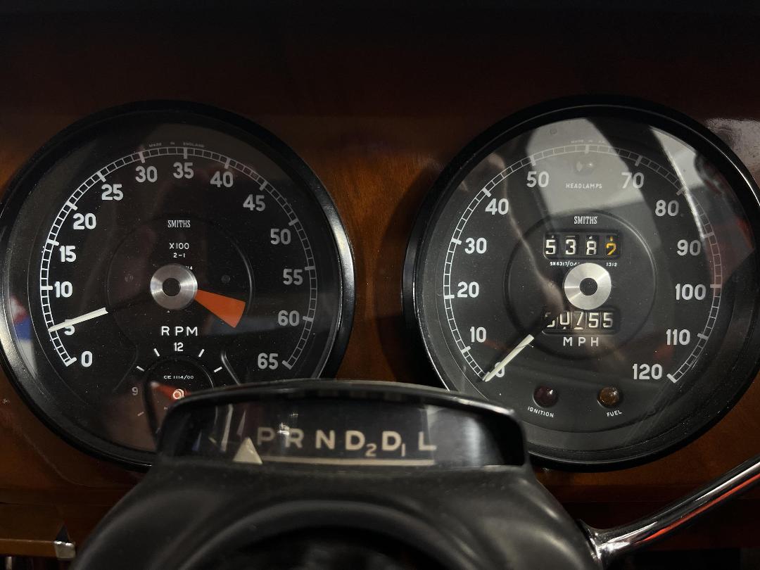 Photo '21' of Daimler V8 250