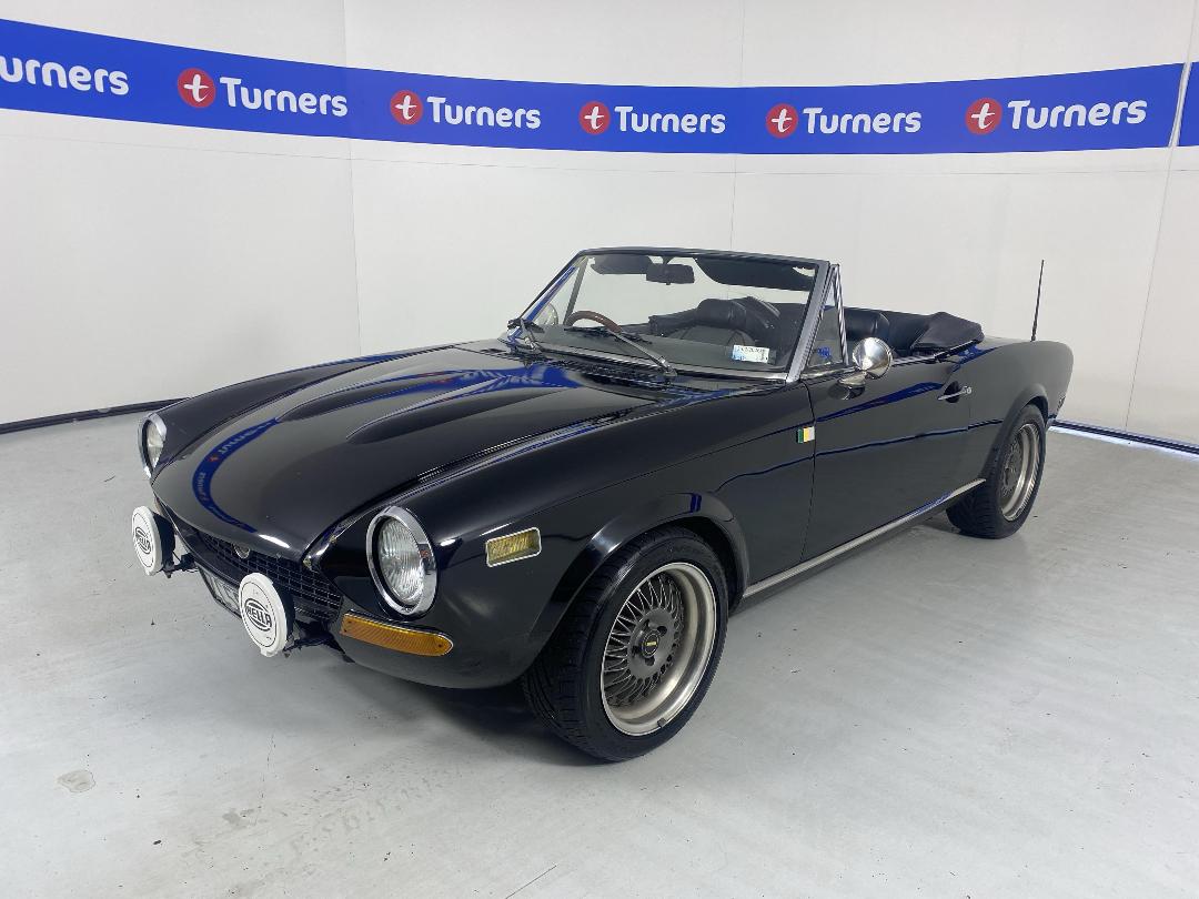 Photo '4' of Fiat 124