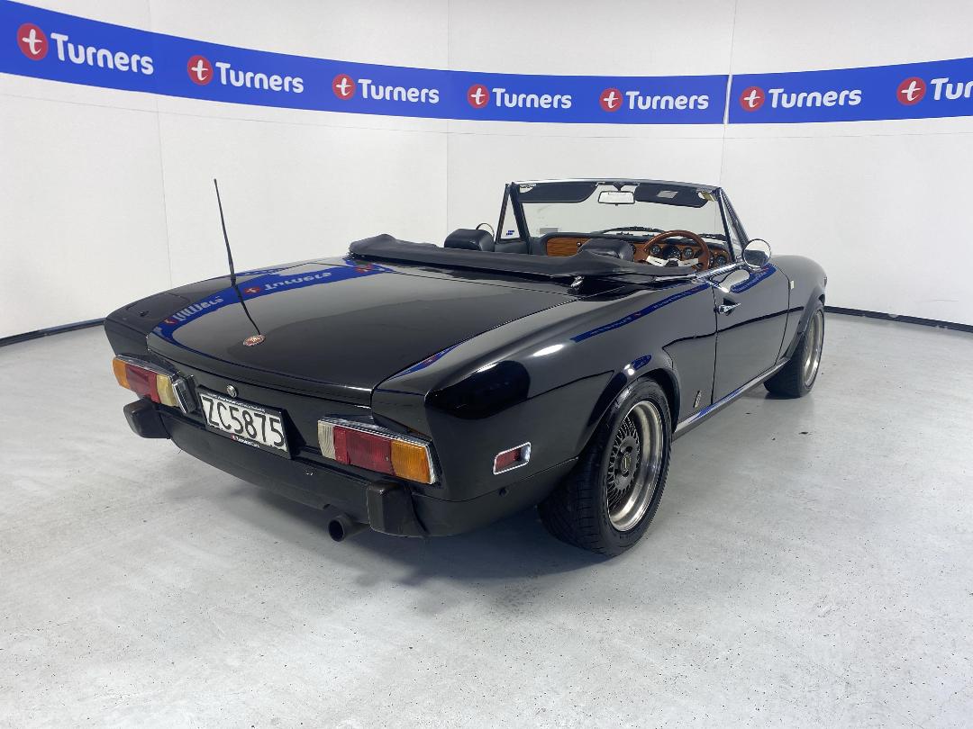 Photo '7' of Fiat 124