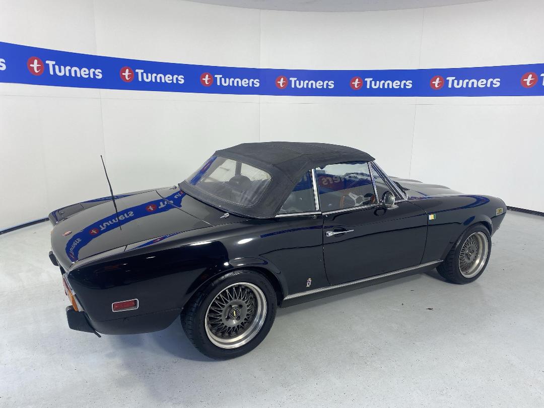 Photo '23' of Fiat 124