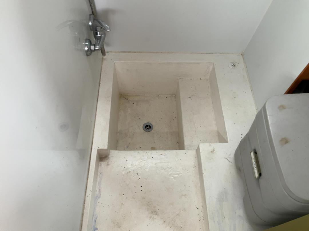 Photo '26' of Ford D300 Motorhome