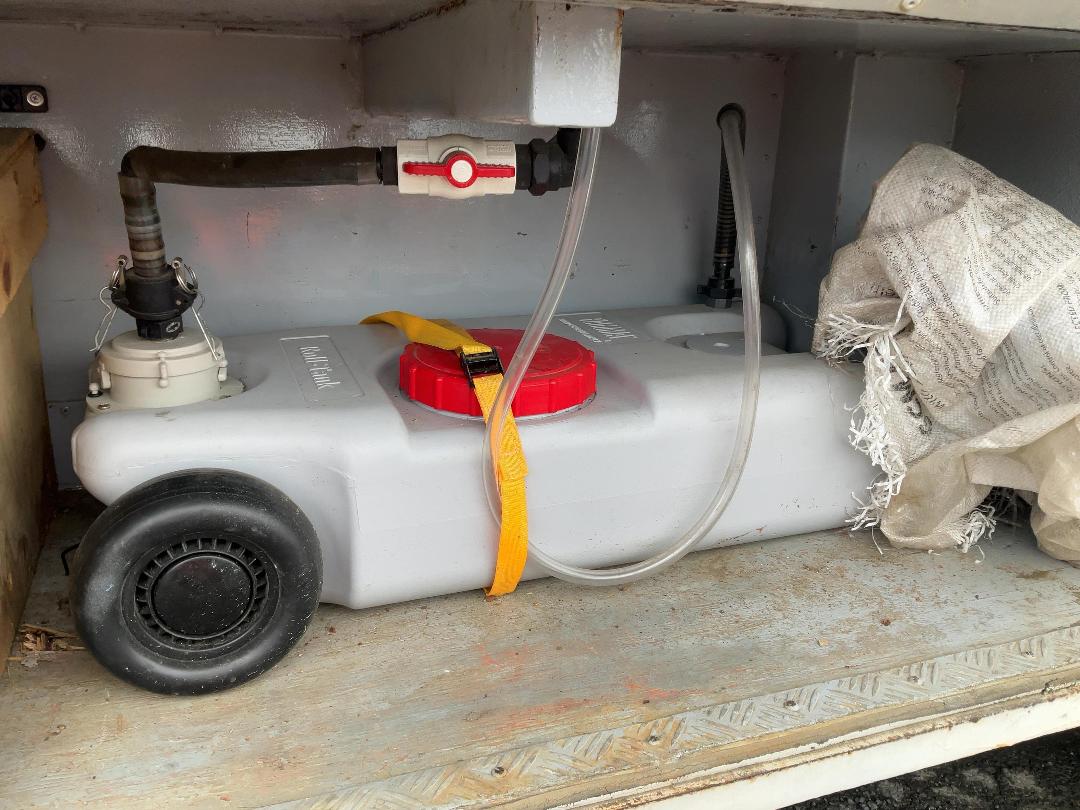 Photo '40' of Ford D300 Motorhome