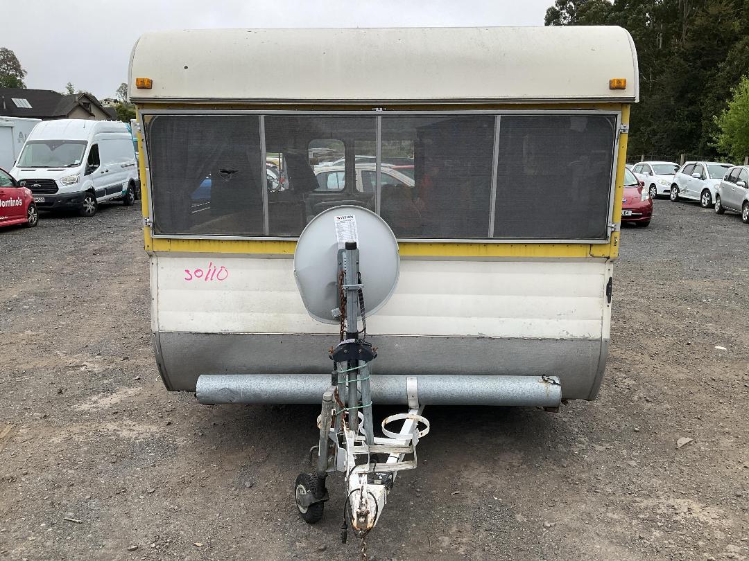 Photo '8' of FREEWAY CARAVAN Caravan - Single Photo '8' of FREEWAY CARAVAN Caravan - Single