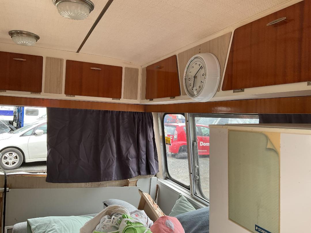 Photo '13' of FREEWAY CARAVAN Caravan - Single Photo '13' of FREEWAY CARAVAN Caravan - Single