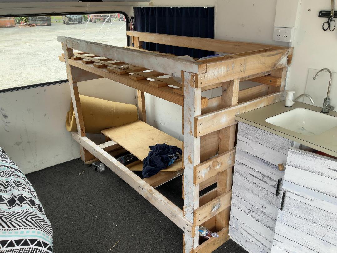 Photo '9' of LITEWEIGHT Caravan Caravan - Single