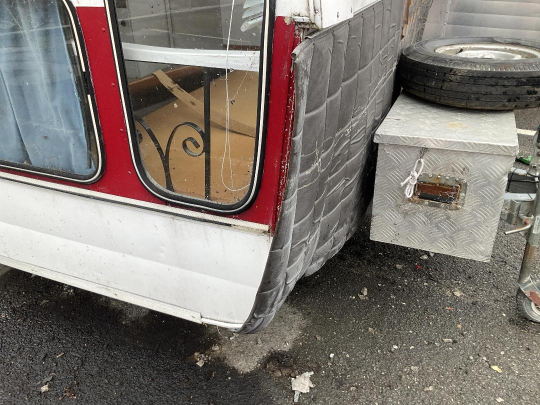 Photo '11' of CARAVAN CLASSIC Caravan - Tandem Photo '11' of CARAVAN CLASSIC Caravan - Tandem