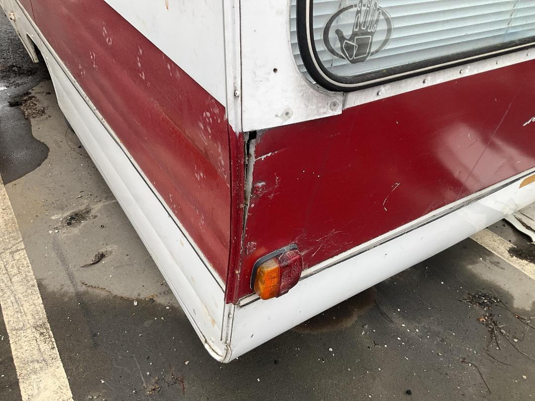 Photo '16' of CARAVAN CLASSIC Caravan - Tandem Photo '16' of CARAVAN CLASSIC Caravan - Tandem