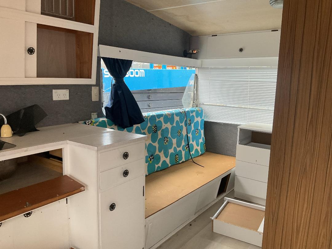 Photo '21' of CARAVAN CLASSIC Caravan - Tandem Photo '21' of CARAVAN CLASSIC Caravan - Tandem