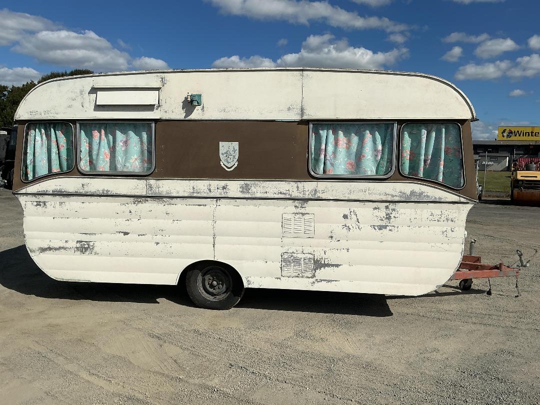 Photo '20' of CARAVAN ANGLO Caravan - Single