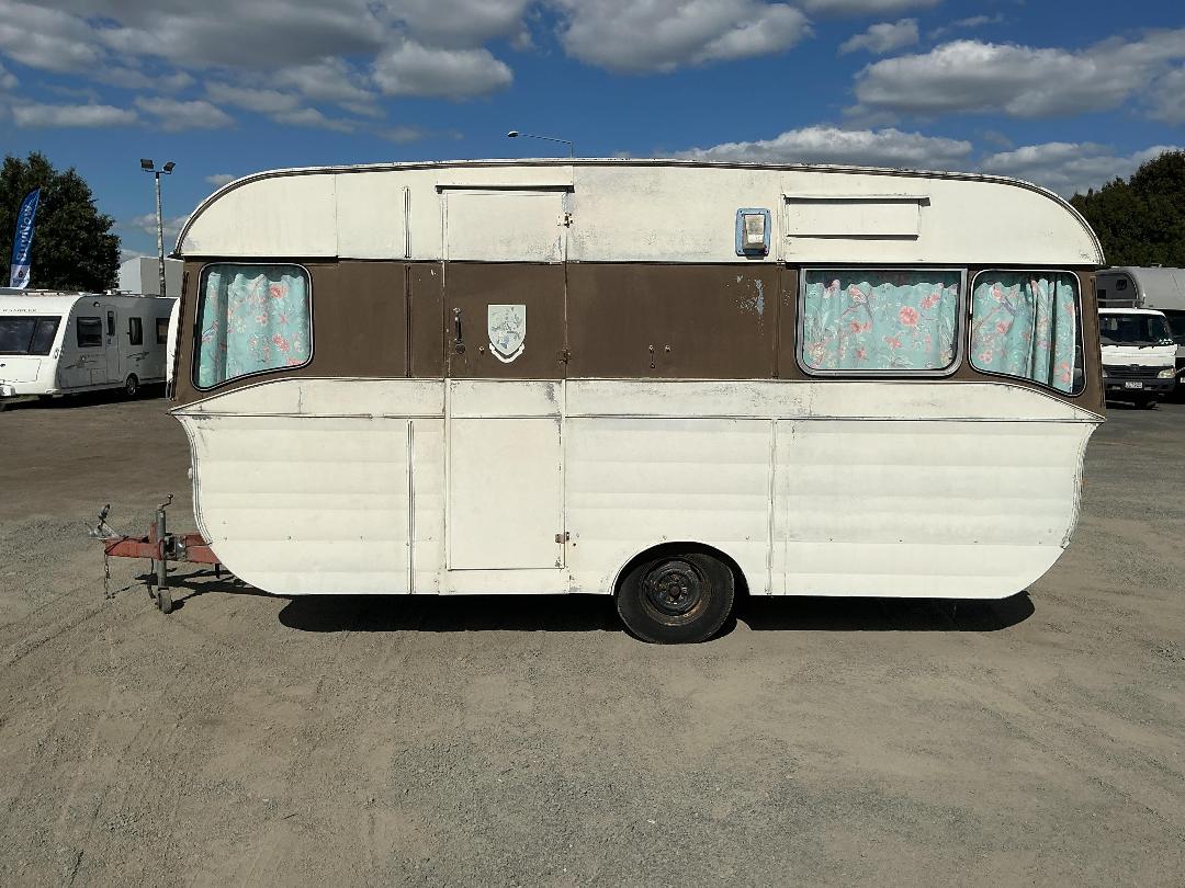 Photo '21' of CARAVAN ANGLO Caravan - Single