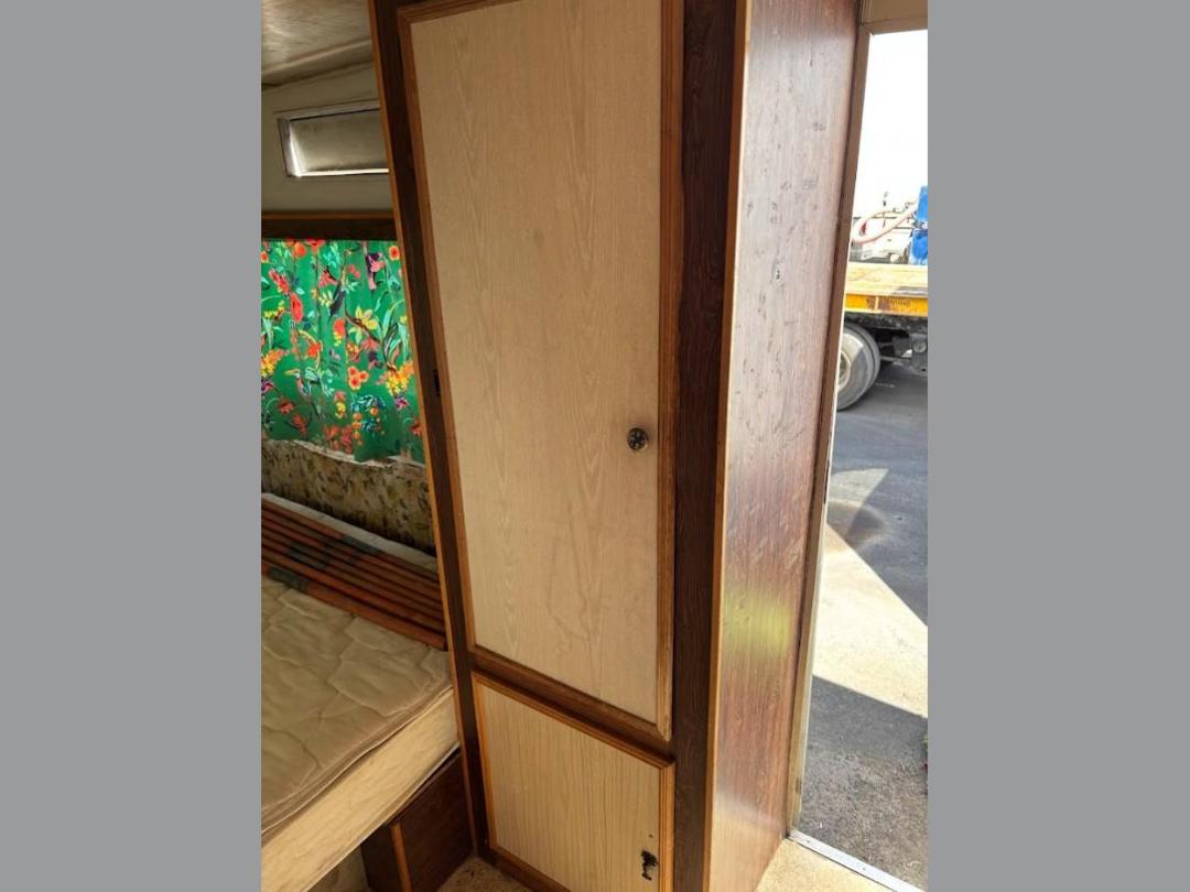 Photo '9' of CARAVAN ANGLO Caravan - Single