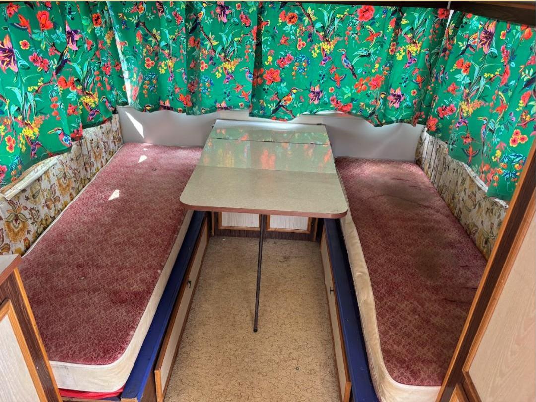 Photo '10' of CARAVAN ANGLO Caravan - Single