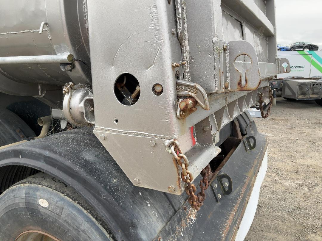 Photo '21' of Domett Fruehauf Tipper Trailer