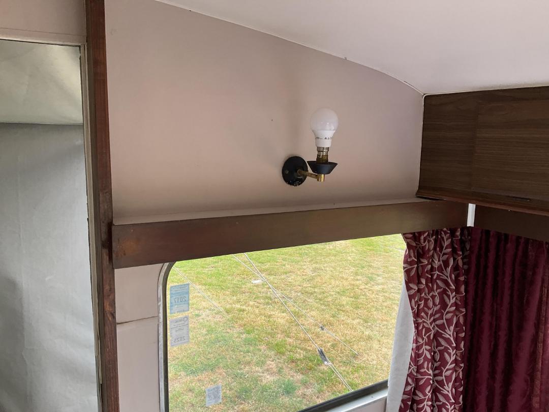 Photo '13' of FURNWARE 15A Caravan - Single Photo '13' of FURNWARE 15A Caravan - Single