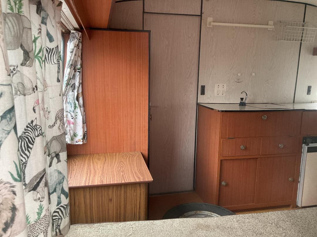 Photo '11' of Zephyr 340PLAND Caravan - Single