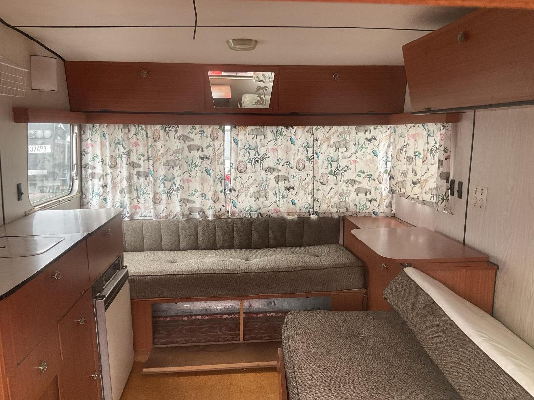 Photo '9' of Zephyr 340PLAND Caravan - Single