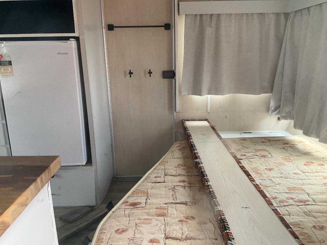 Photo '11' of CI MUNRO CRUSADER 150 Caravan - Single