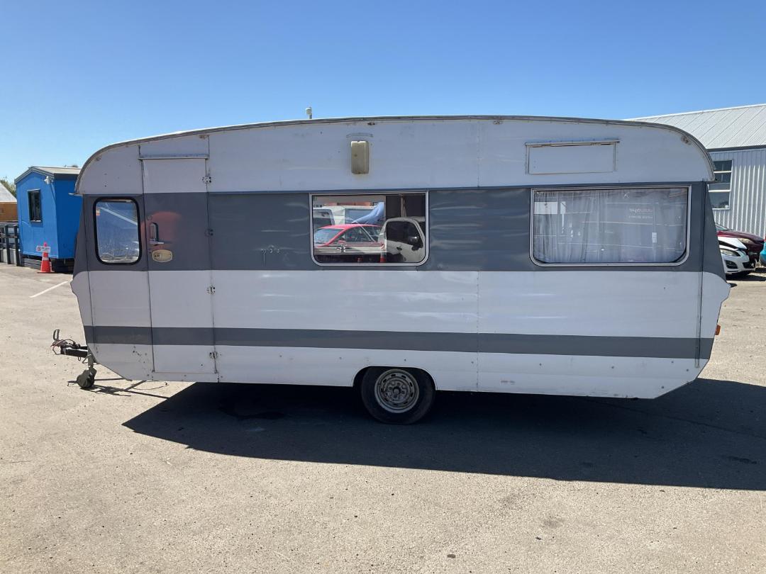 Photo '7' of Oxford Caravan Caravan - Single Photo '7' of Oxford Caravan Caravan - Single