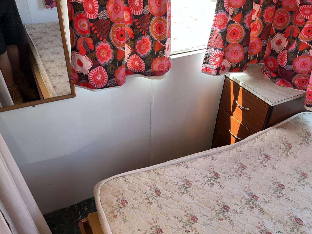 Photo '14' of Oxford Caravan Caravan - Single Photo '14' of Oxford Caravan Caravan - Single