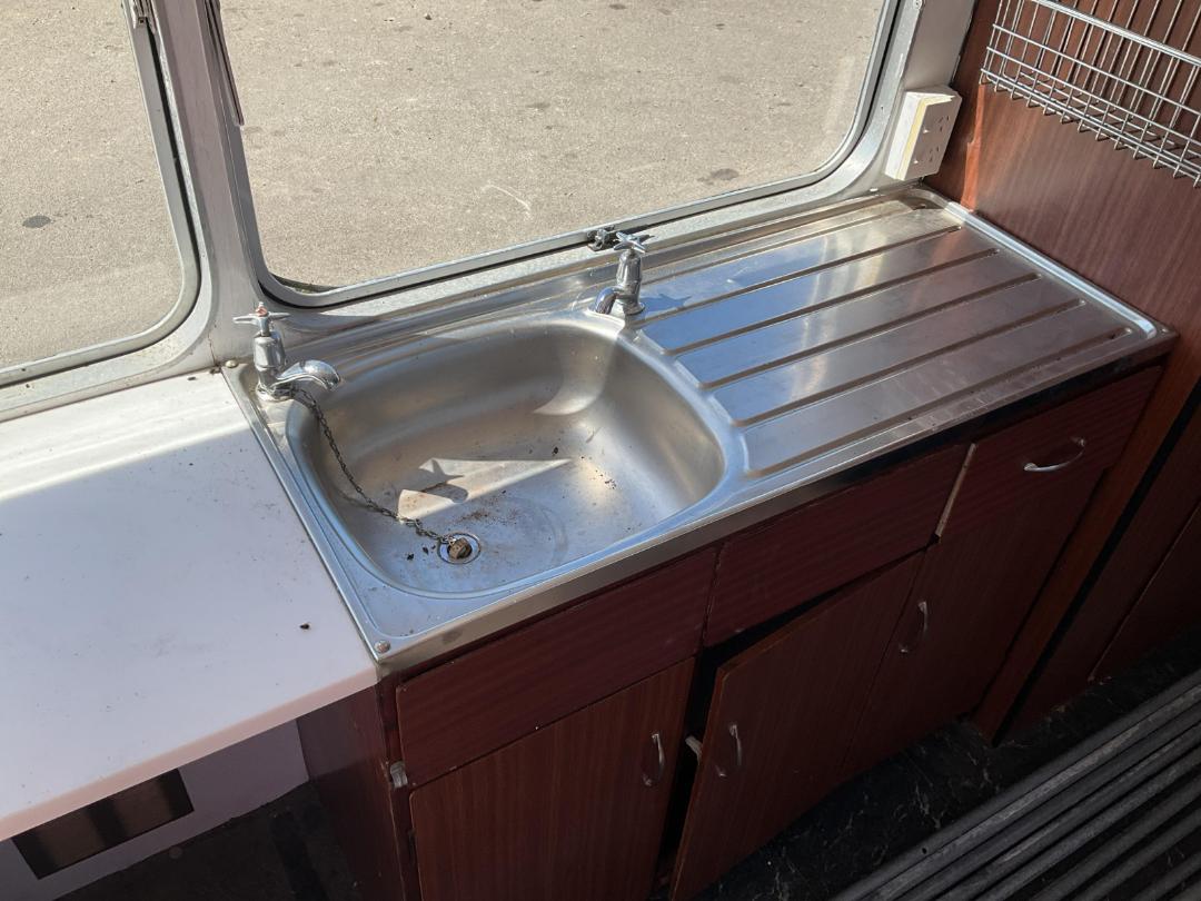 Photo '19' of Oxford Caravan Caravan - Single Photo '19' of Oxford Caravan Caravan - Single