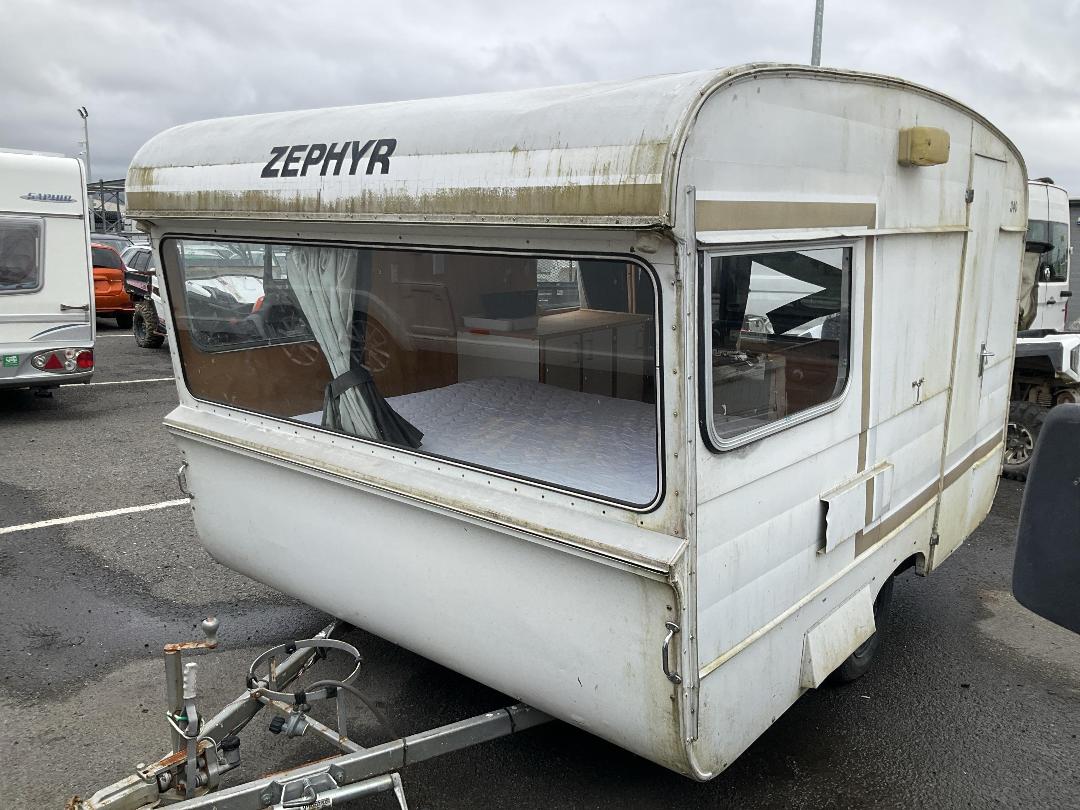 Photo '2' of Zephyr CARAVAN Caravan - Single Photo '2' of Zephyr CARAVAN Caravan - Single
