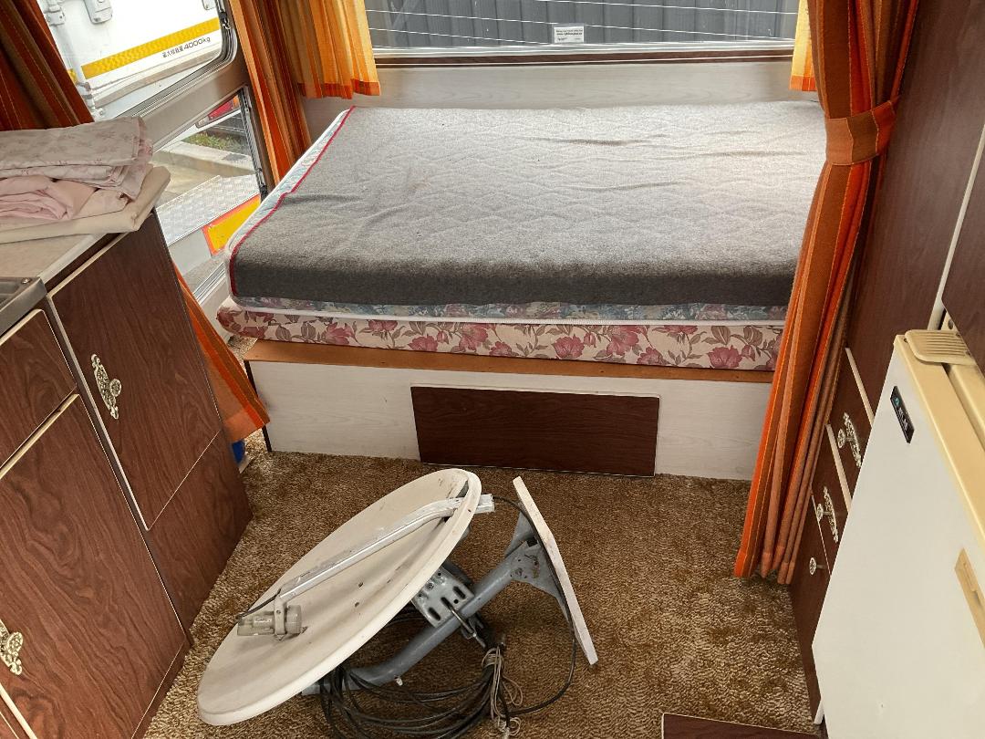 Photo '14' of CI MUNRO CI150D Caravan - Single