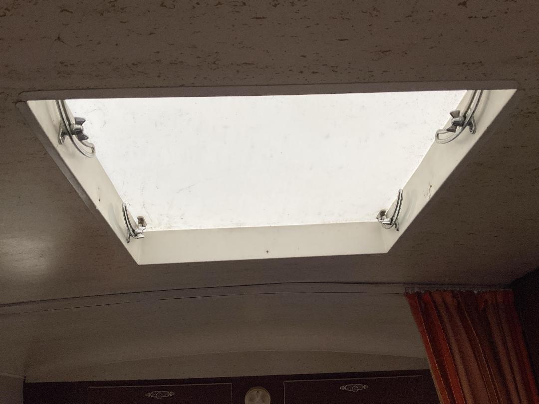 Photo '20' of CI MUNRO CI150D Caravan - Single