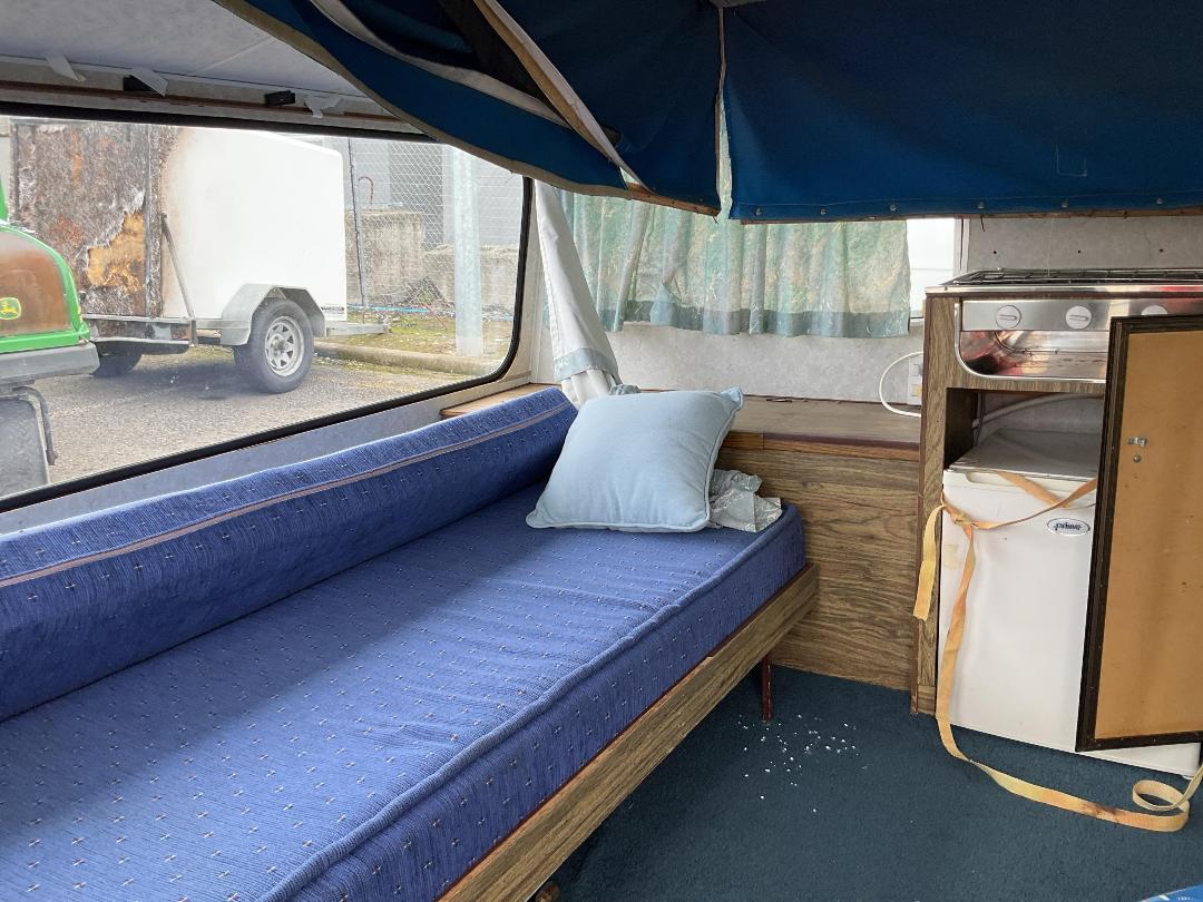 Photo '7' of LITEWEIGHT POPTOP Caravan - Single