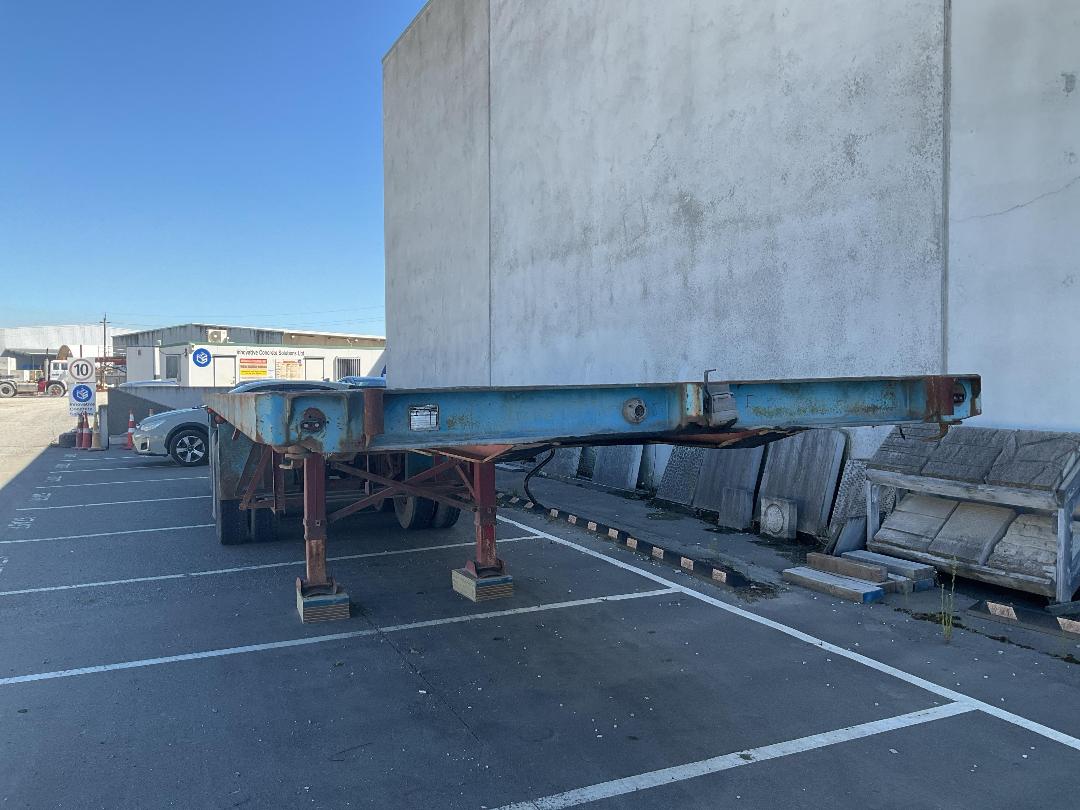 Photo '3' of TRAILER STEELBRO Flat Deck Semi