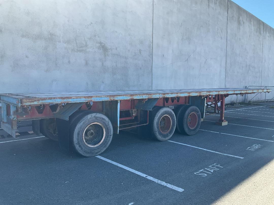 Photo '4' of TRAILER STEELBRO Flat Deck Semi