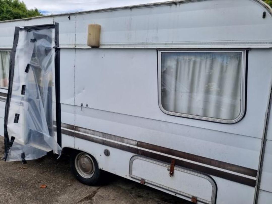 Photo '9' of Zephyr CARAVAN Caravan - Single