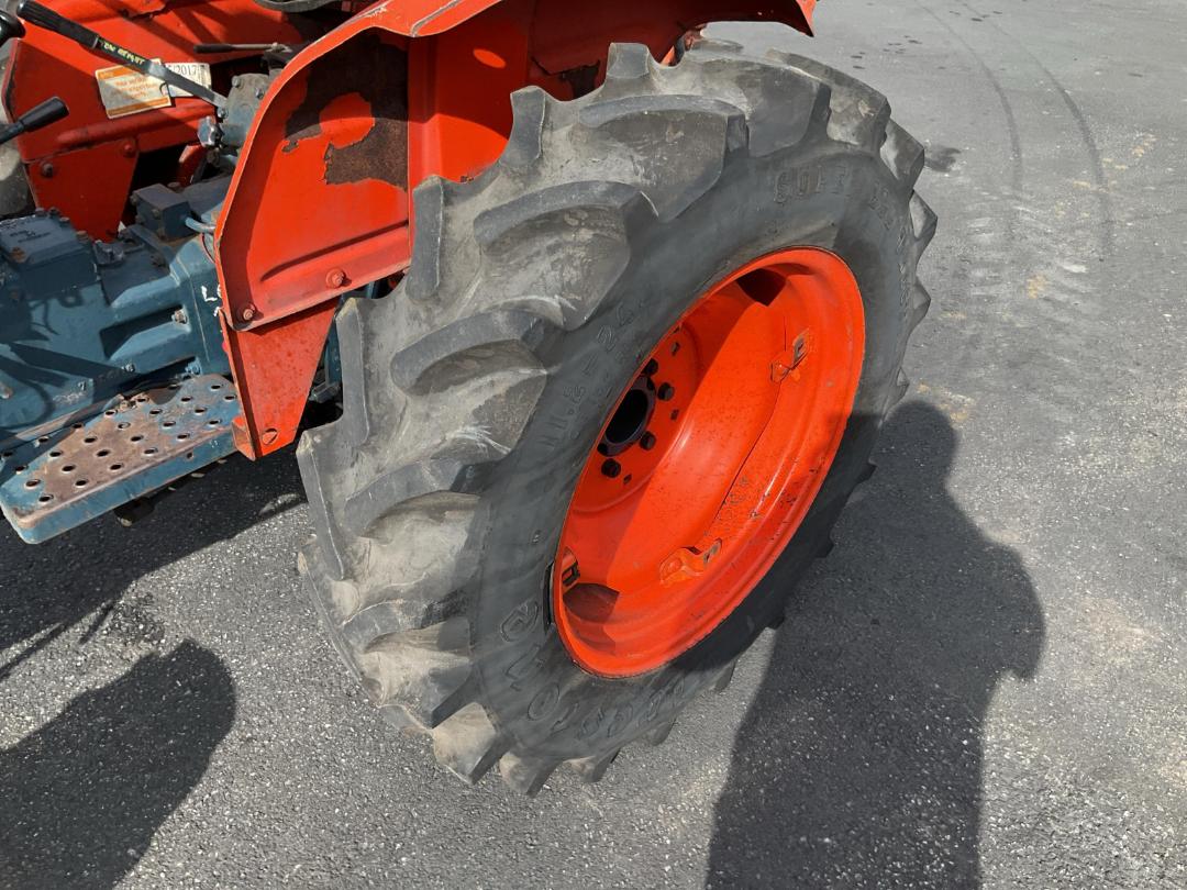 Photo '20' of Kubota L245 DT Tractor