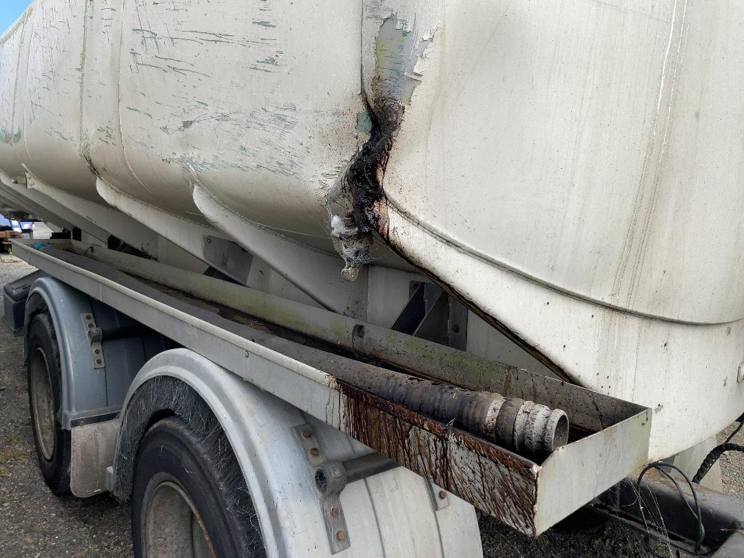 Photo '10' of LOWES INDUSTRIES Tanker - Tandem