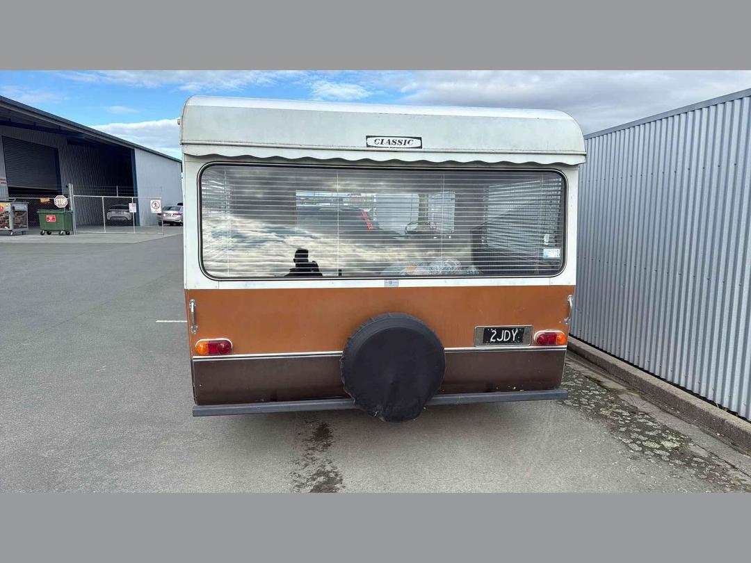 Photo '3' of CLASSIC DIPLOMAT Caravan - Single