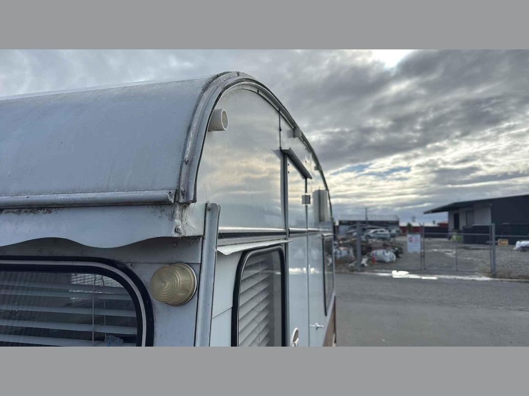 Photo '5' of CLASSIC DIPLOMAT Caravan - Single