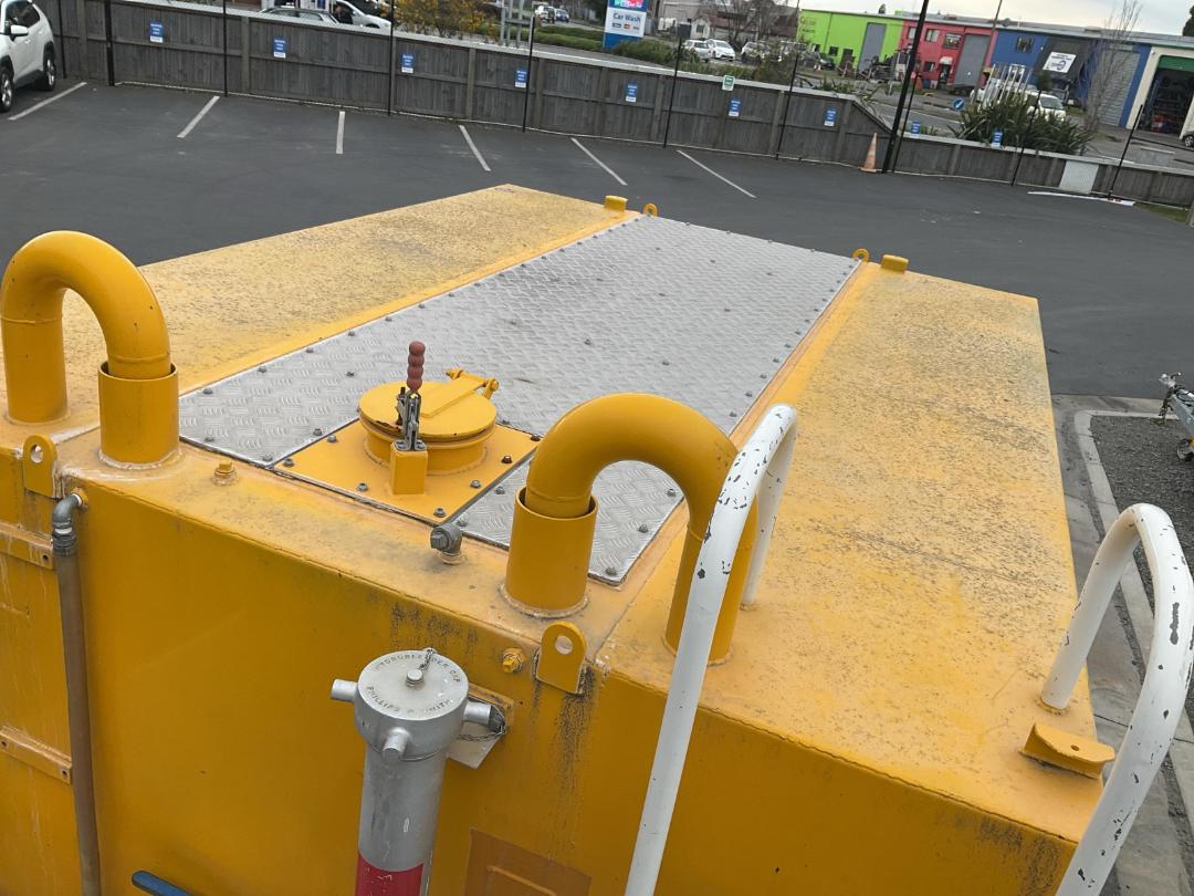 Photo '17' of Isuzu SBR422B Fire Appliance Photo '17' of Isuzu SBR422B Fire Appliance