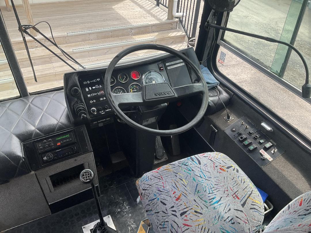 Photo '11' of Volvo B10M Bus Photo '11' of Volvo B10M Bus