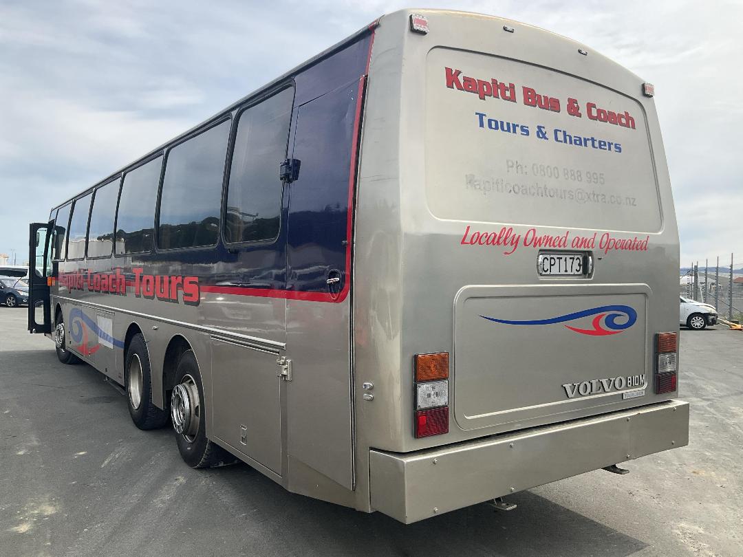 Photo '5' of Volvo B10M Bus Photo '5' of Volvo B10M Bus