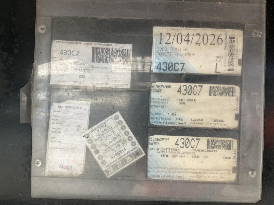 Photo '30' of DOMETT FRUEHAUF Transporter Trailer