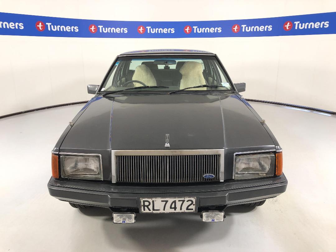 Photo '2' of Ford LTD Photo '2' of Ford LTD