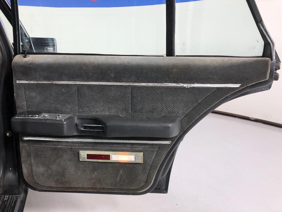 Photo '19' of Ford LTD Photo '19' of Ford LTD